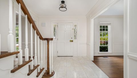 1820 Hunting Ridge Rd