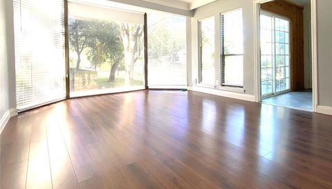 108 World Of Tennis SQ