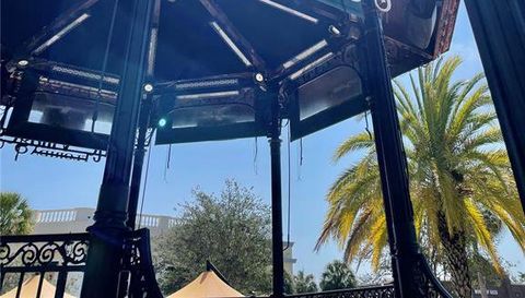 724 ROYAL PALM AVENUE