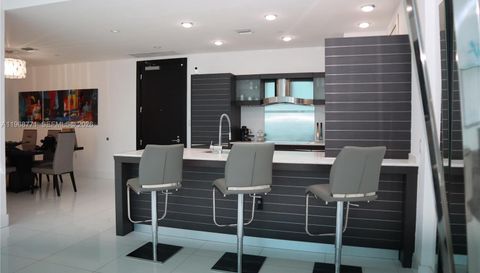 200 Biscayne Boulevard Way