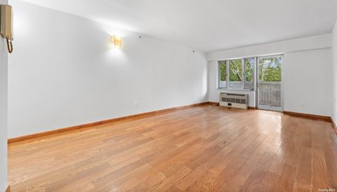 64-34 Grand Central Pkwy