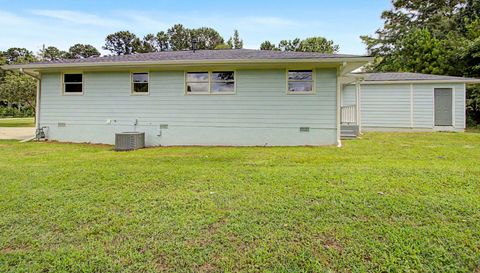 21 Nebo Dr