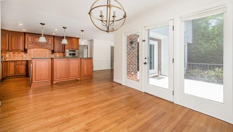 1820 Hunting Ridge Rd