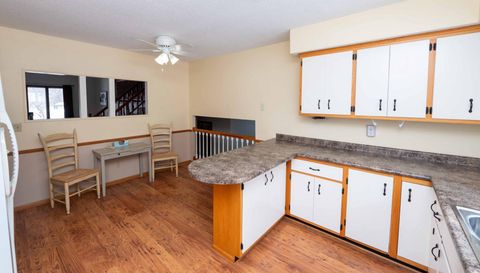 8125 Spring Valley Road