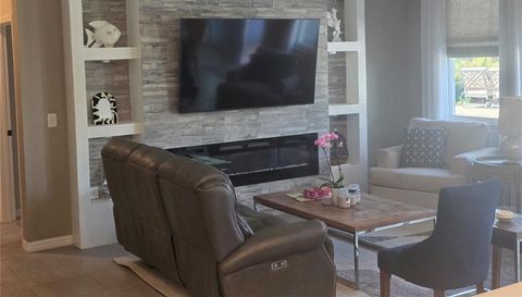 16457 WOODSIDE GLEN