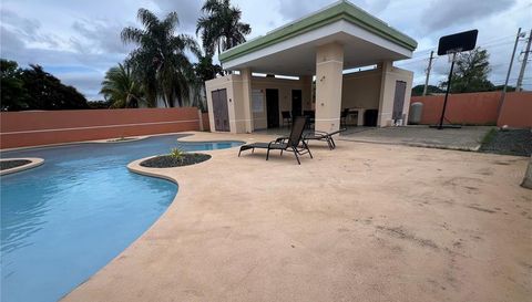 Cond Victoria Village APT F 202