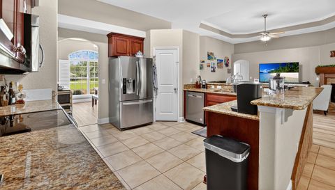 2900 Wallace Lake Rd