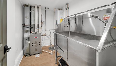 3434 W Palmer Street