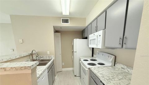 2214 GRAND CAYMAN COURT