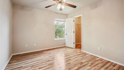 88 White Magnolia CIR