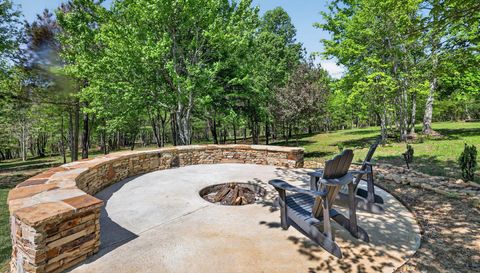 1625 River Bluffs Dr