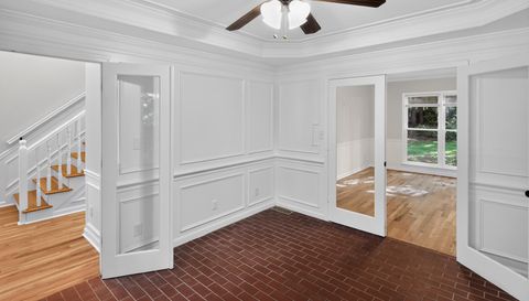 2240 Whispering Pines Ln