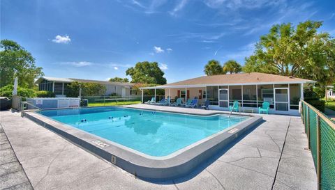 447 VILLAGE CIRCLE SW