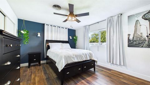 101 N MERCURY AVENUE