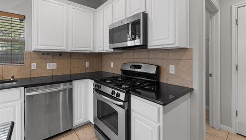 2240 Independence DR