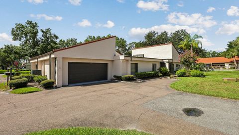 107 Seville Ct N