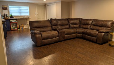 301 E Elm St