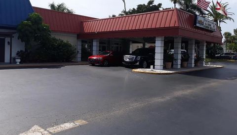 2555 Tamiami 252