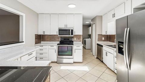 7111 GATEWAY COURT