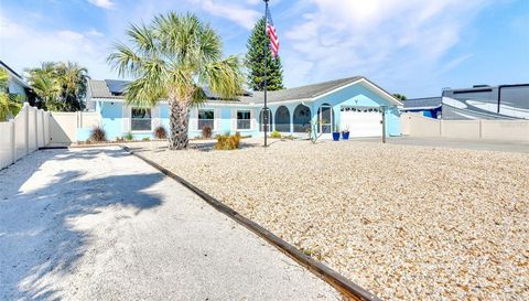 1015 SPINDLE PALM WAY