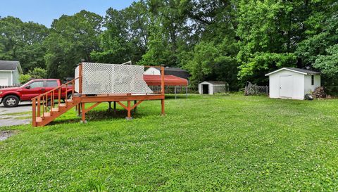 196 Summer Rd