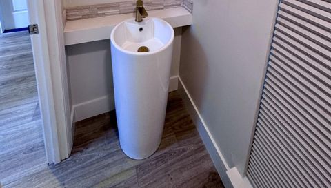 782 S Pennsylvania Ave