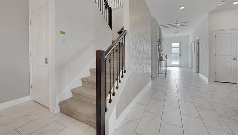 9262 SOMMERSET HILLS DRIVE