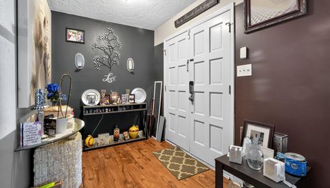 4077 Burning Tree Ln