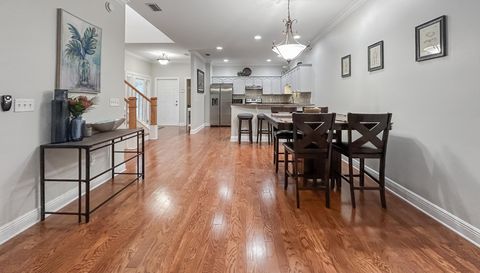 254 Valencia Cir