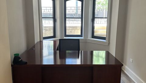 154 W Superior Street