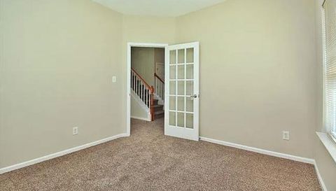 1212 Oakdale Commons Ct