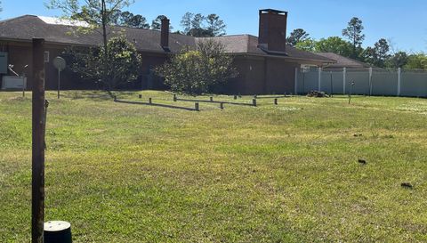 135 Meriwether Cir NW