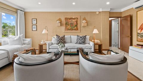 455 Australian Avenue