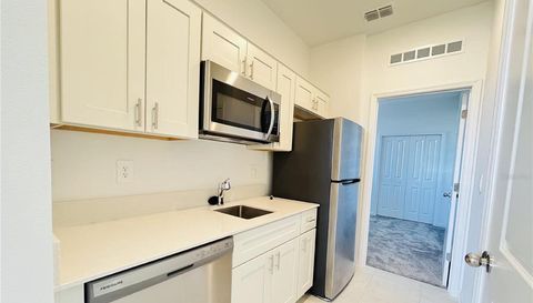 1425 Deepwater CIRCLE