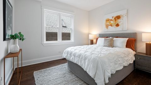 840 W Buckingham Place