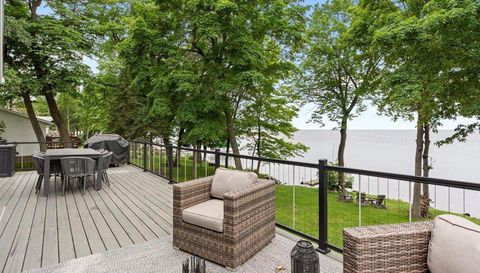 1725 White Cloud Drive N