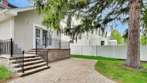 171 E Cayuga Avenue