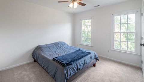 12328 Sandringham Pl