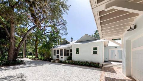 715 Eagle Point