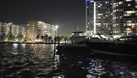 7601 TREASURE DR / DOCK D5 (FOR RENT)
