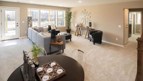 2524 Buchanan Lane S