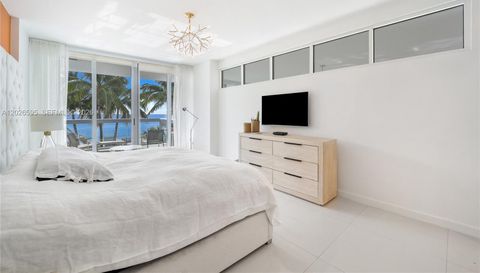 6899 Collins Ave
