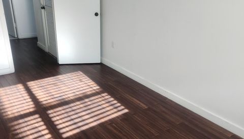 8450 Sunrise Lakes Blvd APT 106