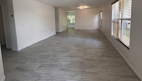 4502 Philadelphia Cir