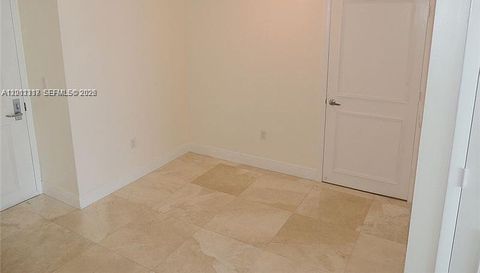 50 Biscayne Blvd