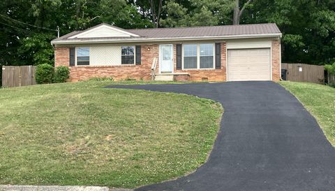 6119 Cougar Dr