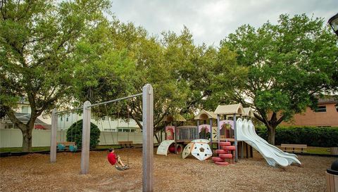 27012 SEA BREEZE WAY