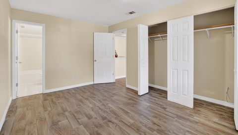 202 Red Maple Pl