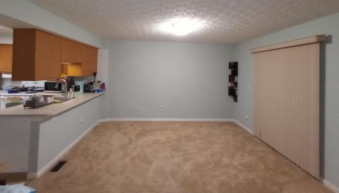 5888 Abernathy Ln
