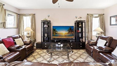 824 LAKE BISCAYNE WAY